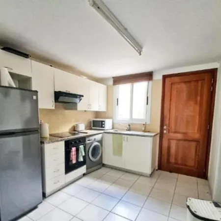 Viktoria Apartment *