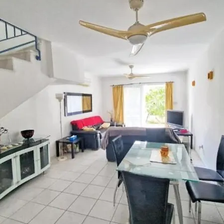 Viktoria Apartment *